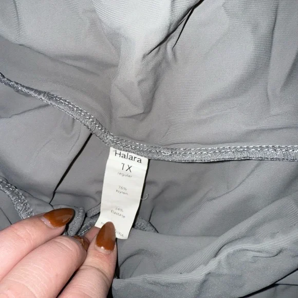 HALARA Women’s Light Gray Joggers - Picture 4 of 4